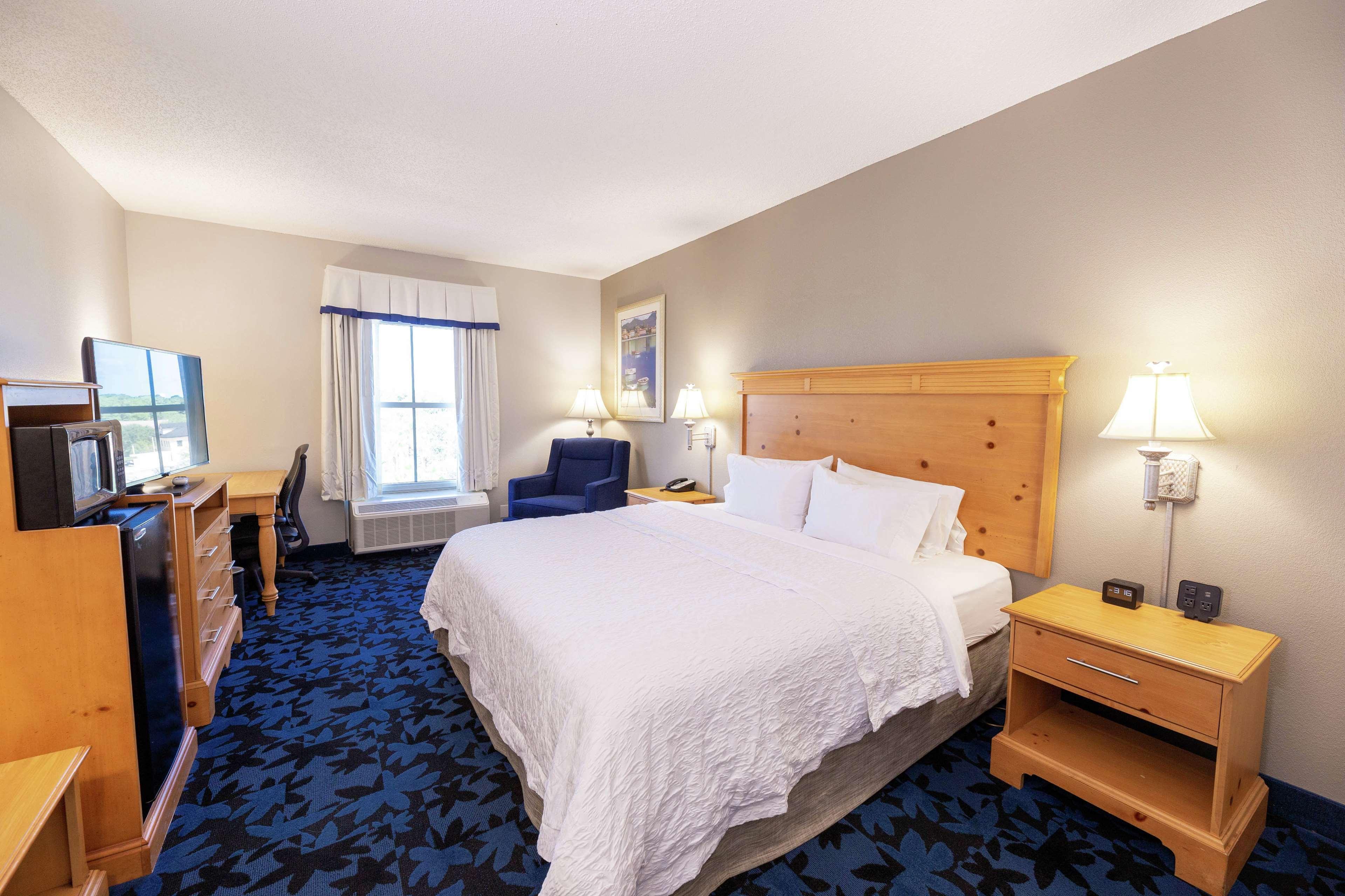 Hampton Inn & Suites Jacksonville Deerwood Park Екстер'єр фото
