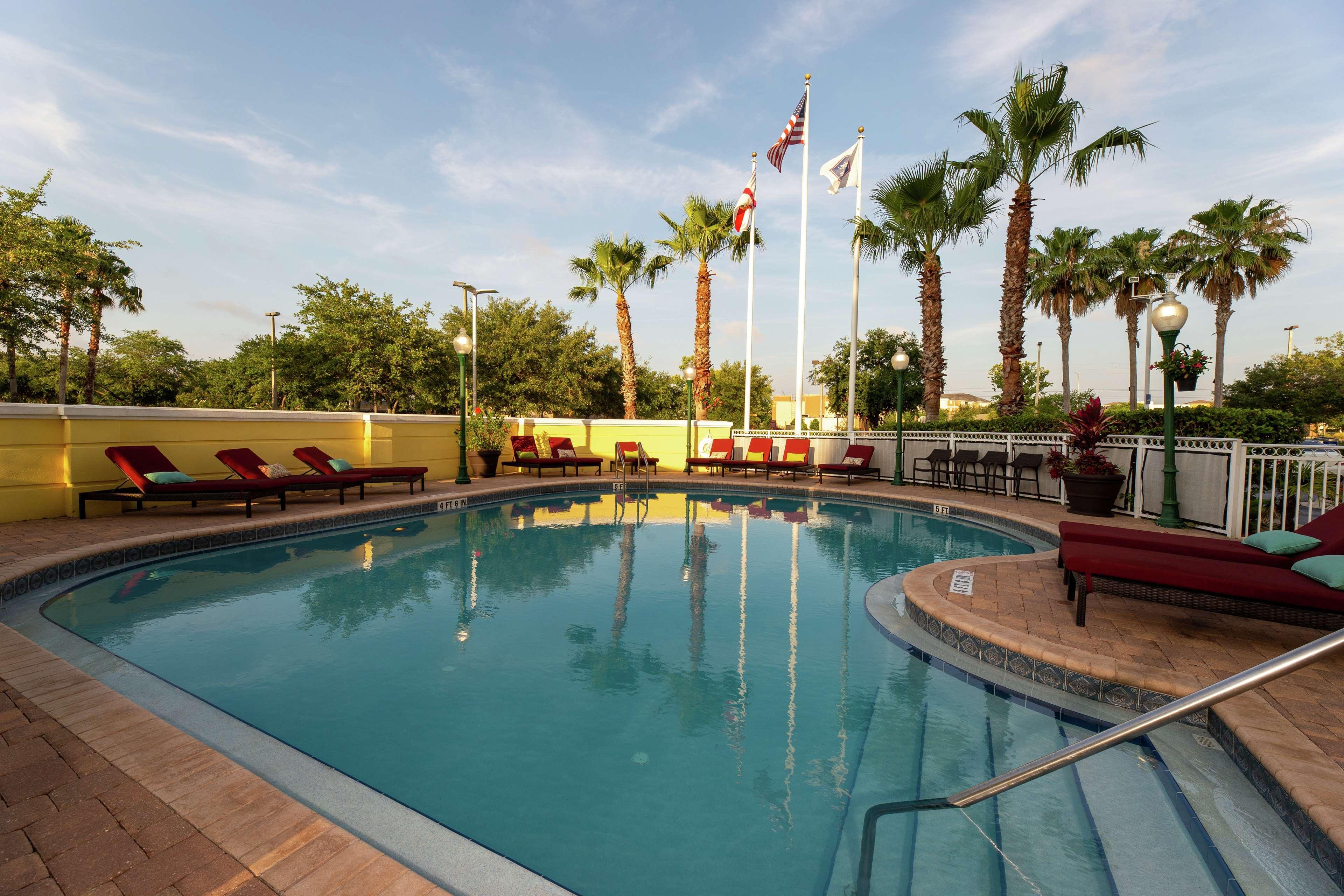 Hampton Inn & Suites Jacksonville Deerwood Park Екстер'єр фото