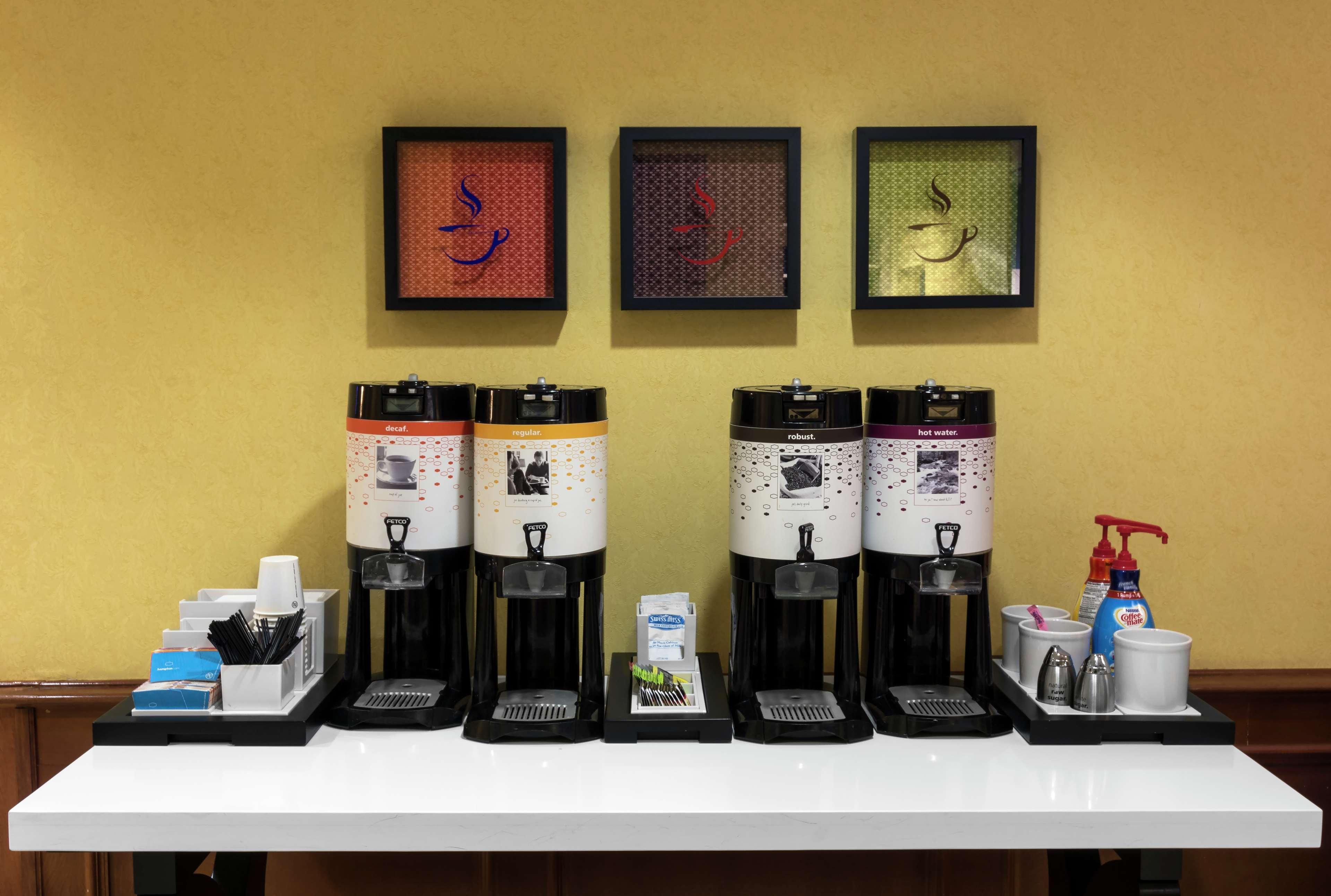 Hampton Inn & Suites Jacksonville Deerwood Park Екстер'єр фото