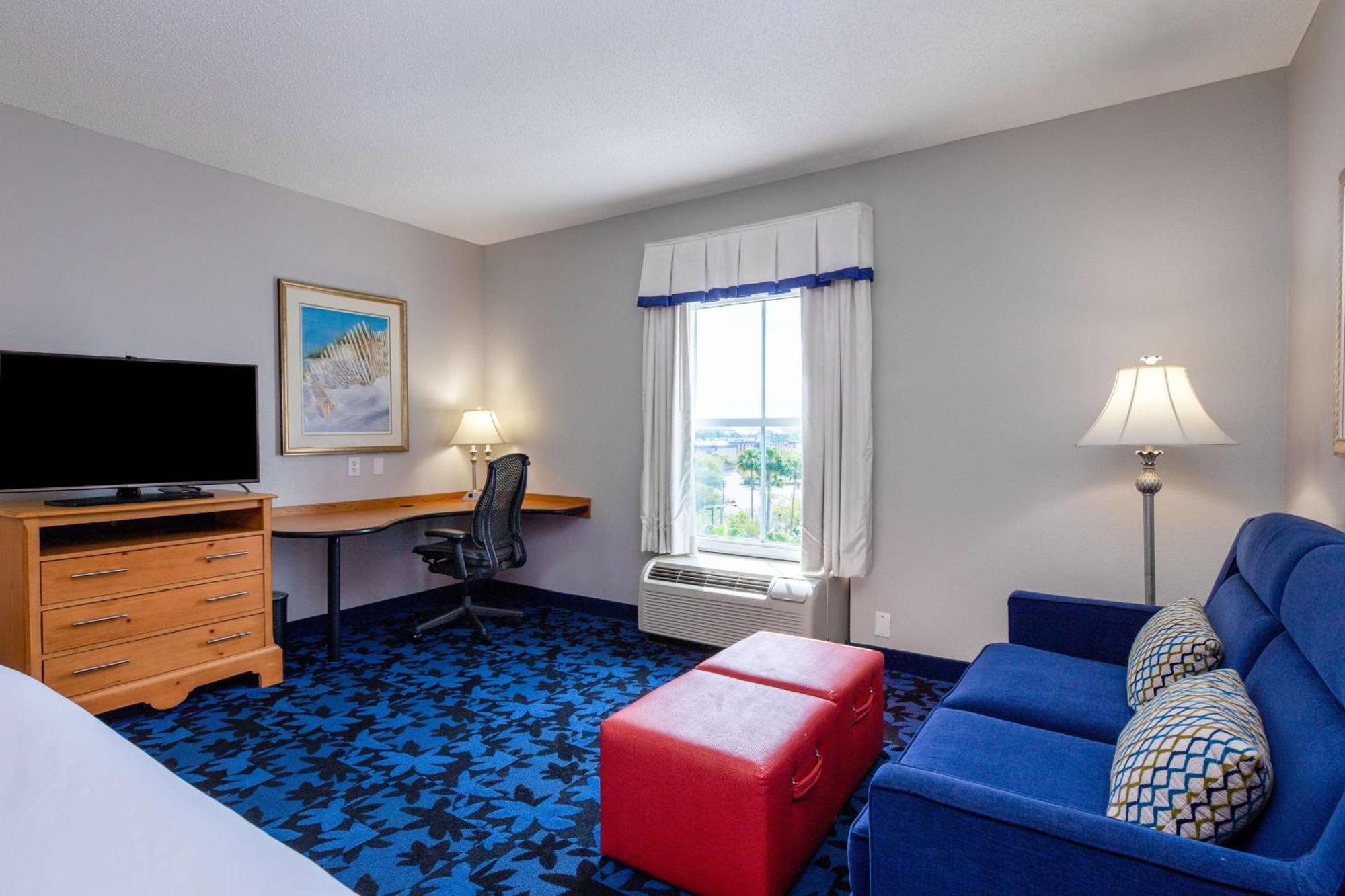 Hampton Inn & Suites Jacksonville Deerwood Park Екстер'єр фото