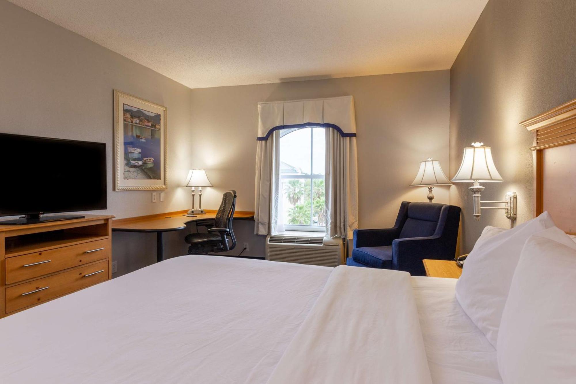 Hampton Inn & Suites Jacksonville Deerwood Park Екстер'єр фото